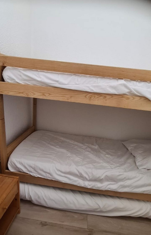 _lv_images__lot_0000230158_06_14466398