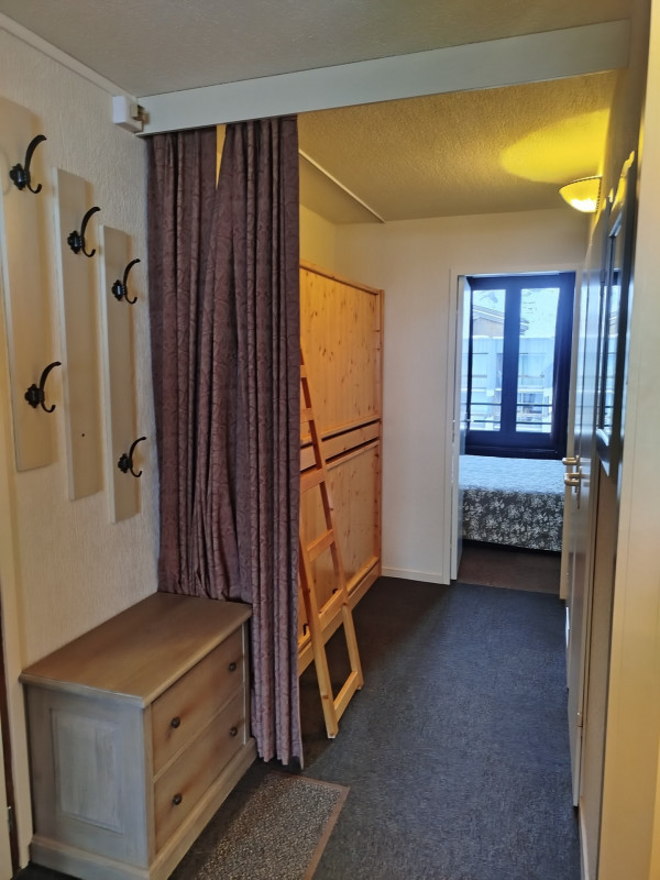 _lv_images__lot_0000230160_03_14456944