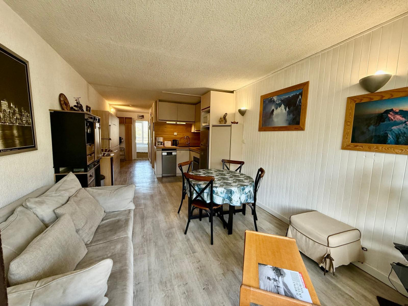 _lv_images__lot_0000230166_01_12847757 _lv_images__lot_0000230166_01_12847757