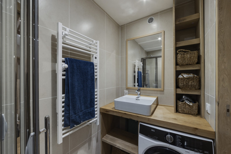 _lv_images__lot_0074061511_09_13467458