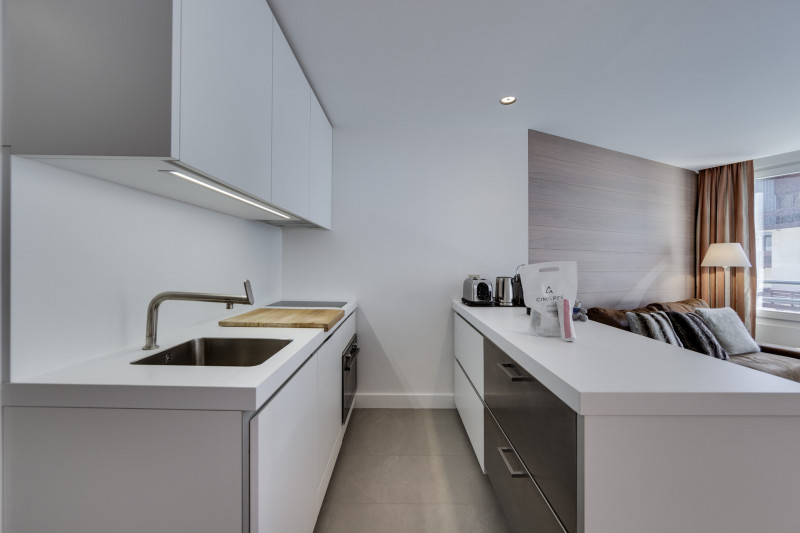 _lv_images__lot_0074061564_04_13939114