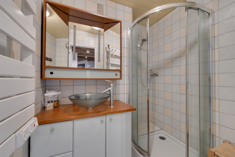 _lv_images__lot_0074061846_09_14054008