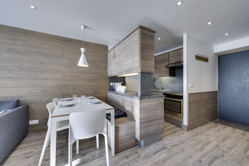 _lv_images__lot_0074061997_03_13505044