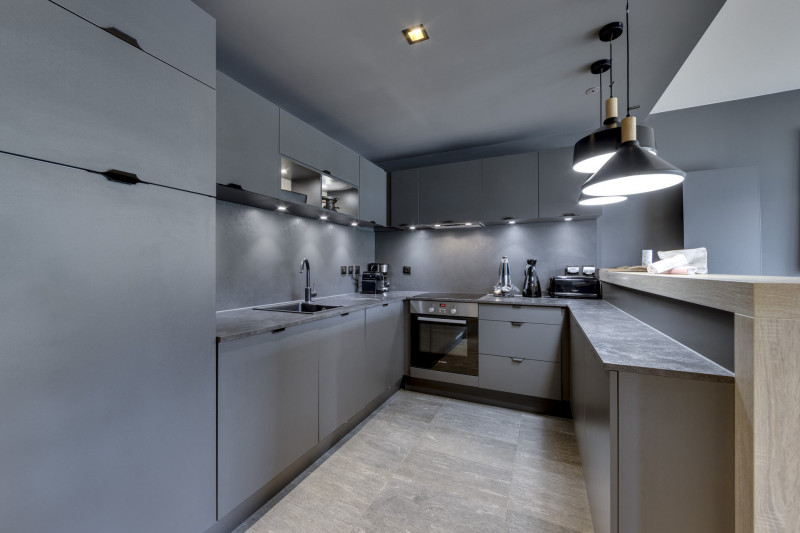 _lv_images__lot_0075553373_06_14054342