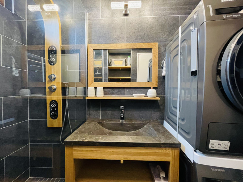 _lv_images__lot_0075553434_11_13504904