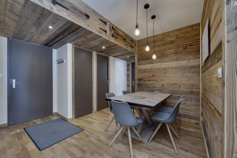 _lv_images__lot_0075553797_05_14034739