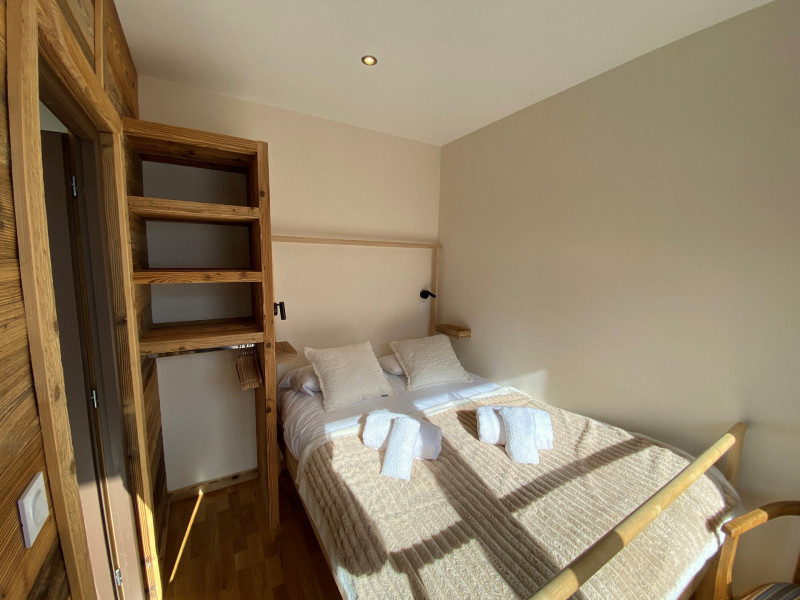 _lv_images__lot_0075553797_09_14459182