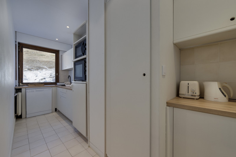 _lv_images__lot_0075553812_05_14375254