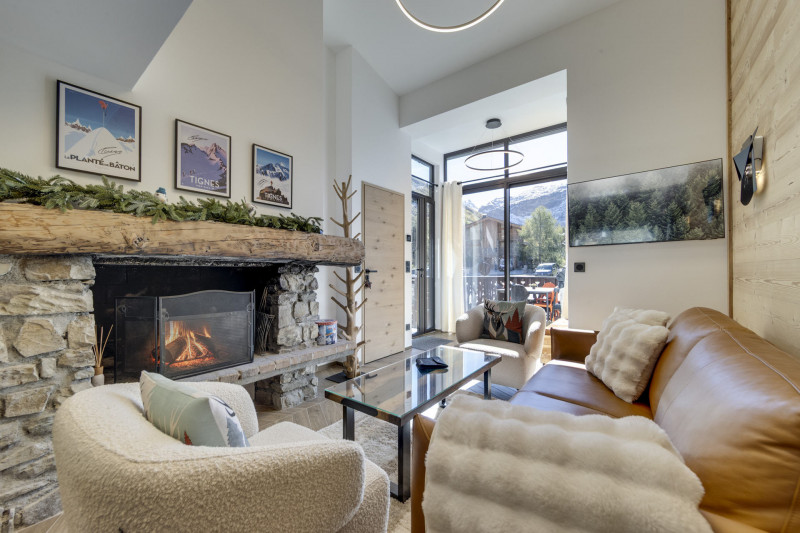 _lv_images__lot_0075554056_01_13552578