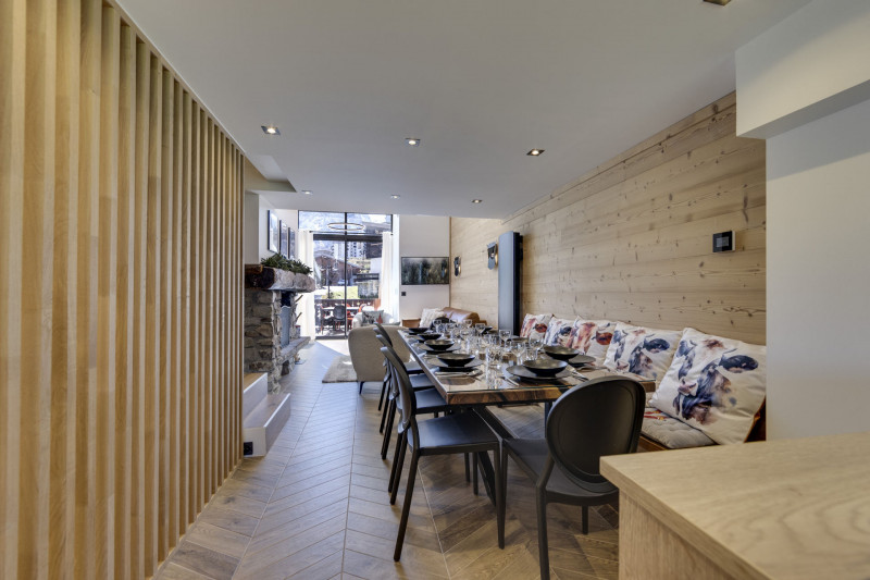 _lv_images__lot_0075554056_05_13270800