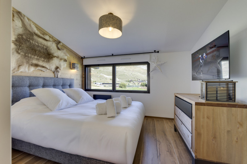 _lv_images__lot_0075554056_09_13780116