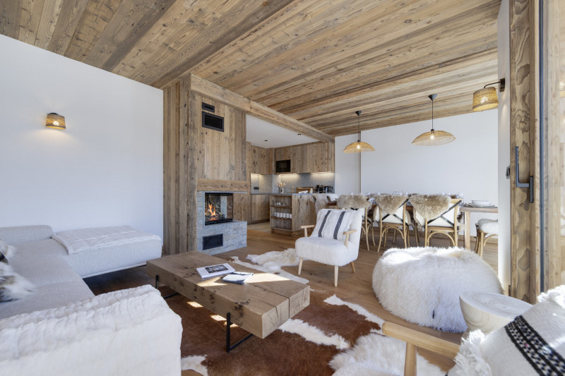 _lv_images__lot_0075554095_06_14411882