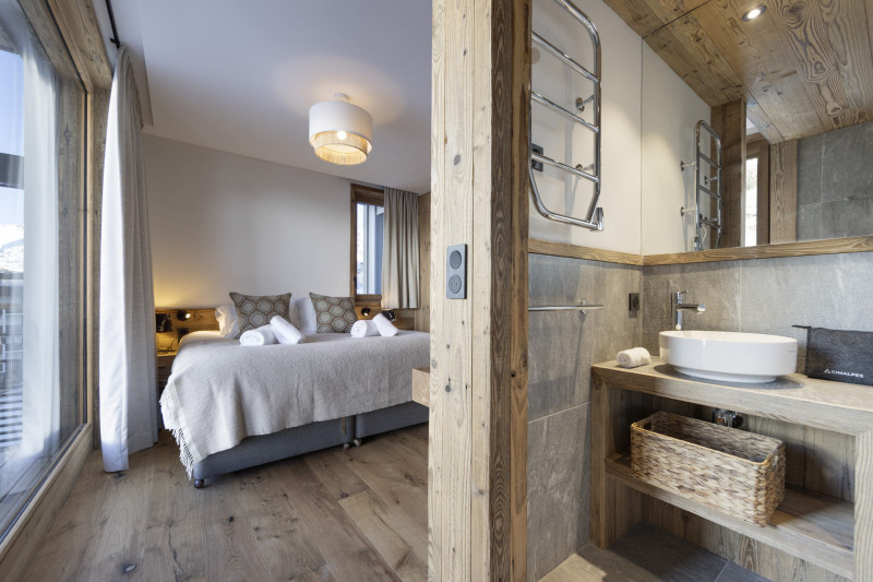 _lv_images__lot_0075554095_09_14468415