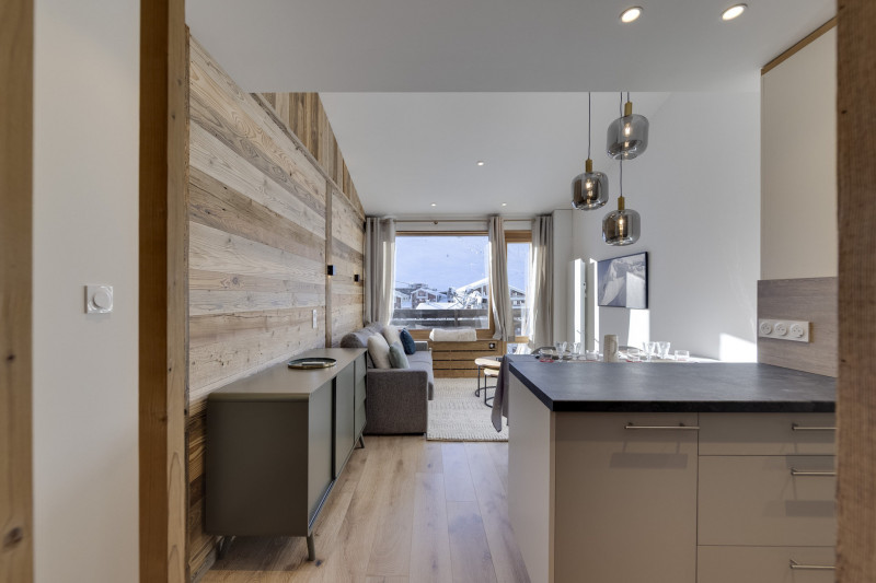 _lv_images__lot_0075554145_05_13939089