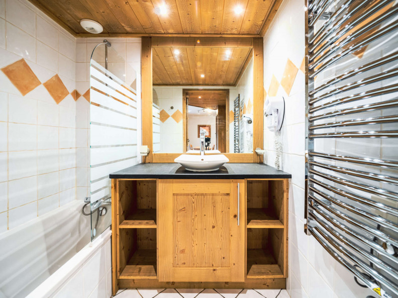 Jolie salle de bain de la suite parentale. Jolie salle de bain de la suite parentale.