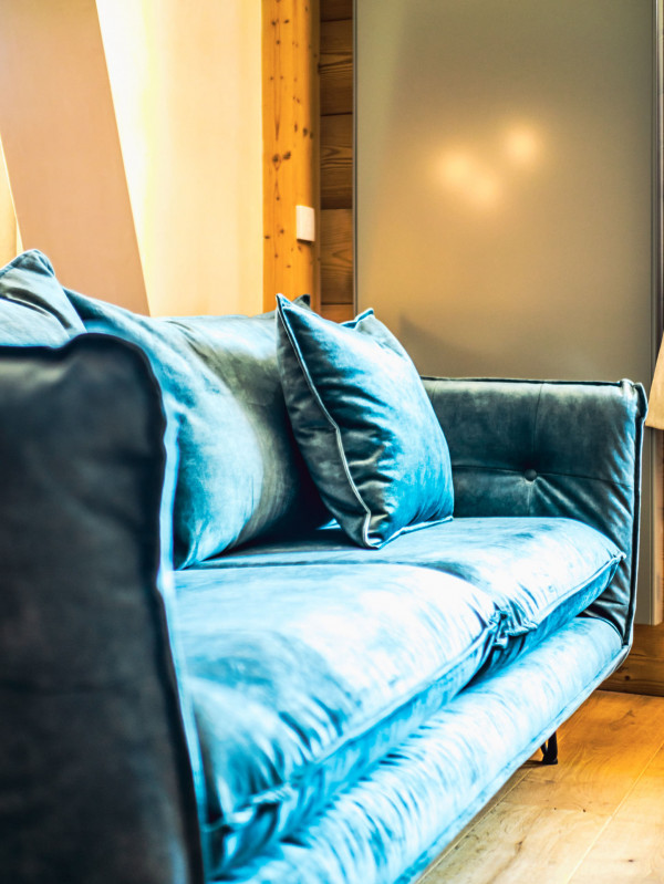 Fauteuil design et confortable.