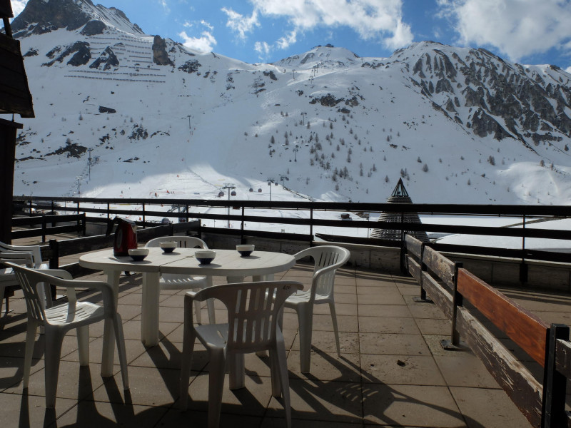TERRASSE VUE LAC ET MONTAGNE