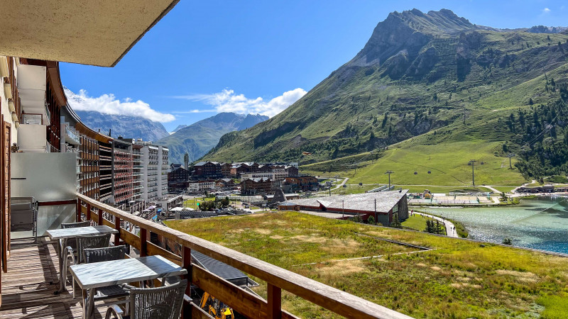 armaillis-tignes-vue-blacon-sur-place-centrale-1 armaillis-tignes-vue-blacon-sur-place-centrale-1