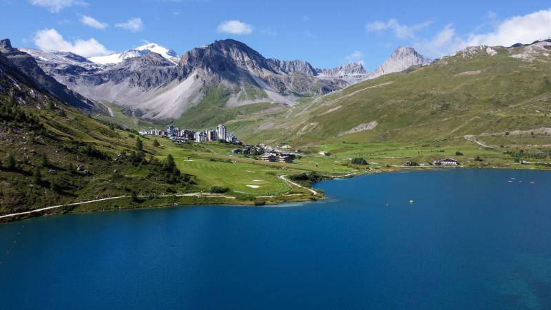 armaillis-tignes-vue-sur-le-lac-et-grande-motte armaillis-tignes-vue-sur-le-lac-et-grande-motte