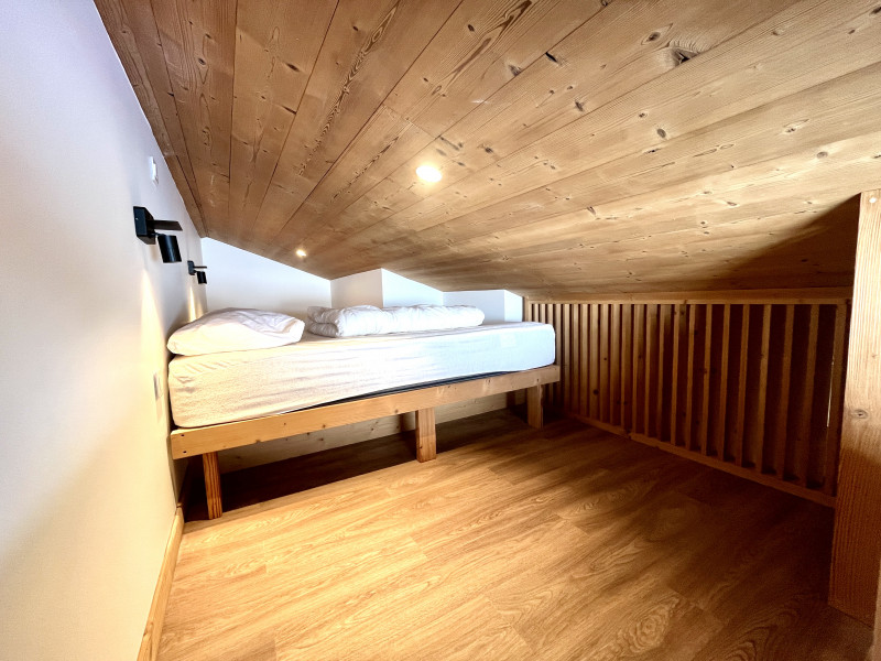 chambre-rouge-mezzanine-2-14497722